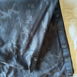 Lululemon Vinyasa Wrap - Black Camo